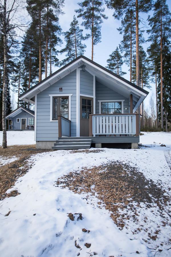 Kuus-Hukkala Hotel Harkala  Exterior photo